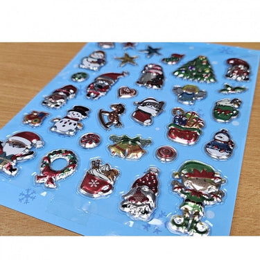 Kalėdinis rinkinys. Kalėdų linksmybės. 2-3 metų vaikams. 4 knygelės, 140 lipdukų, 30 iškilių lipdukų, 4 spalvoti pieštukai