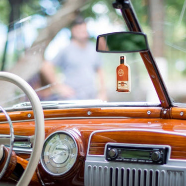 Kvapas automobiliui 18.21 Man Made Car Air Freshener Spiced Vanilla,